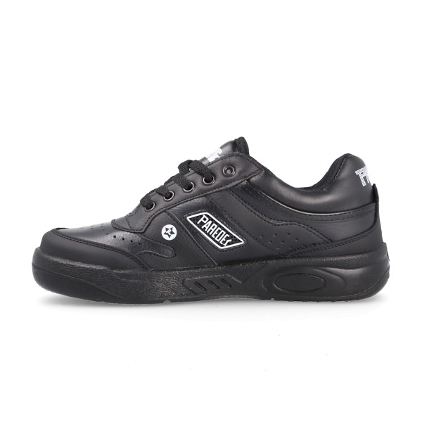 La reedición de las zapatillas más clásicas de Paredes. Bambas Paredes Ecology en color negro con cordones 2