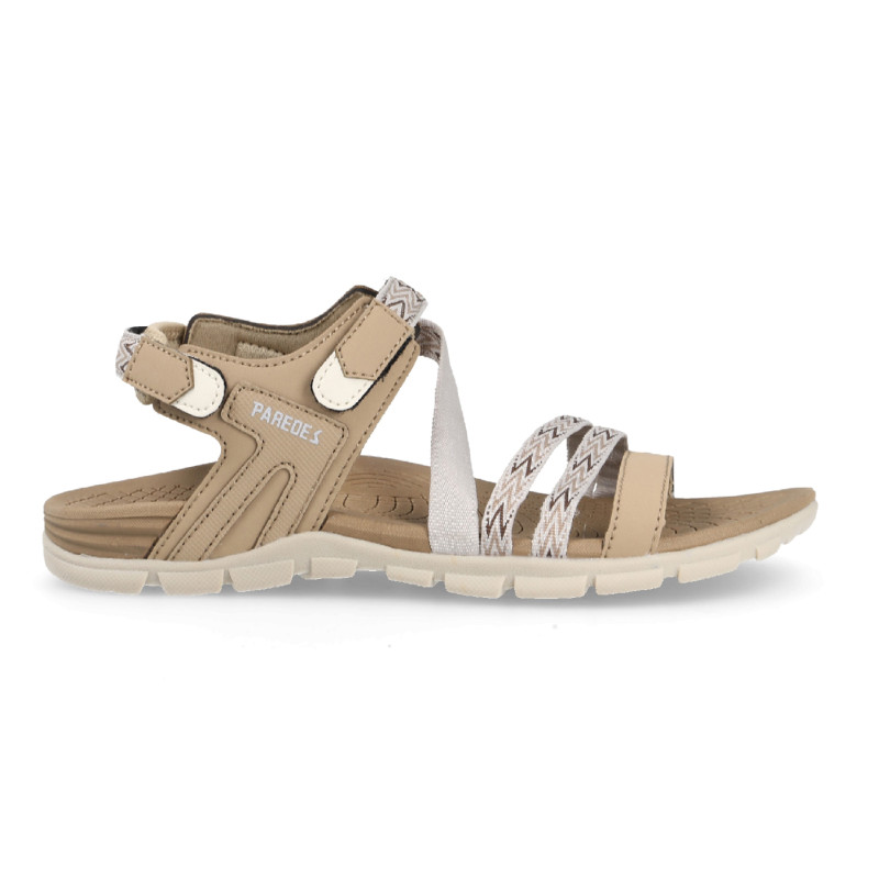 Sandalias con 2025 conchas