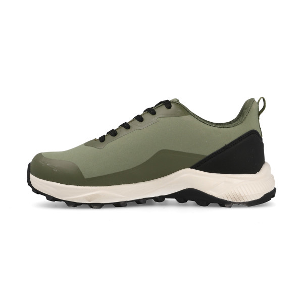 Calzado de trekking para hombre diseñadas para aislar y regular la humedad 2