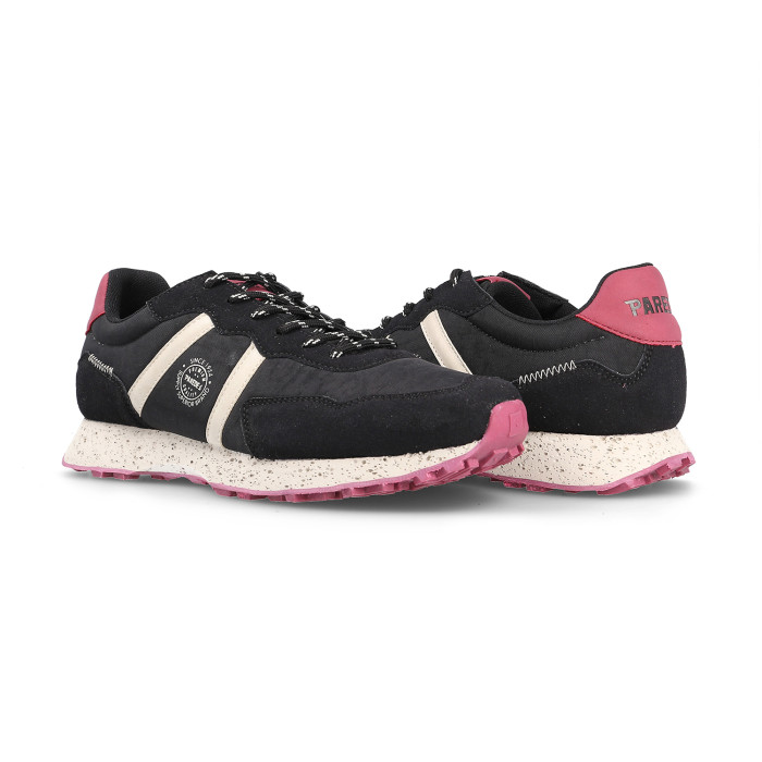 Zapatilla casual Paredes en modelo hombre Zapatilla casual Paredes en modelo hombre