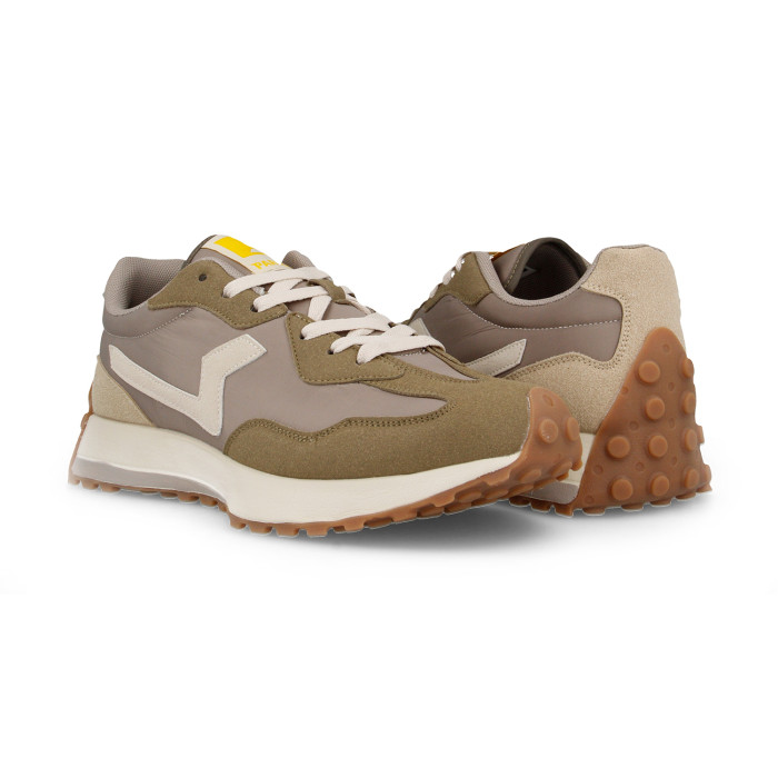 Zapatillas casual hombre Berzosa kaki