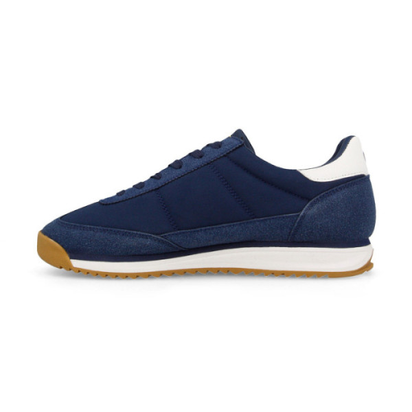 Zapatillas Casual Paredes Gaibiel azul marino con corte en serraje 2