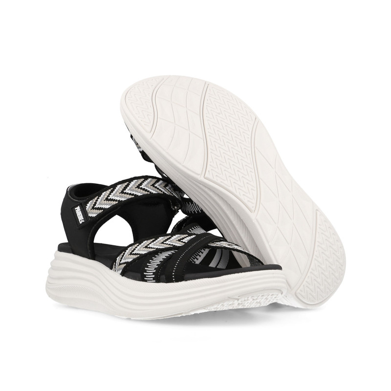 Sandalias outdoor Mujer Juzcar negro