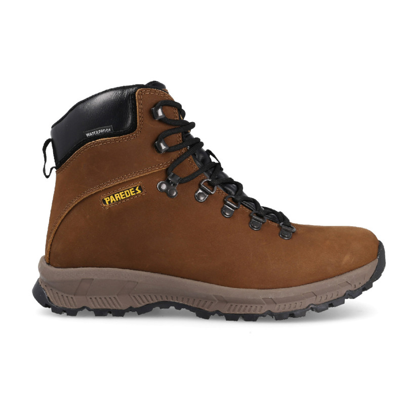 Men's hiking boots designed with high quality materials that provide durability