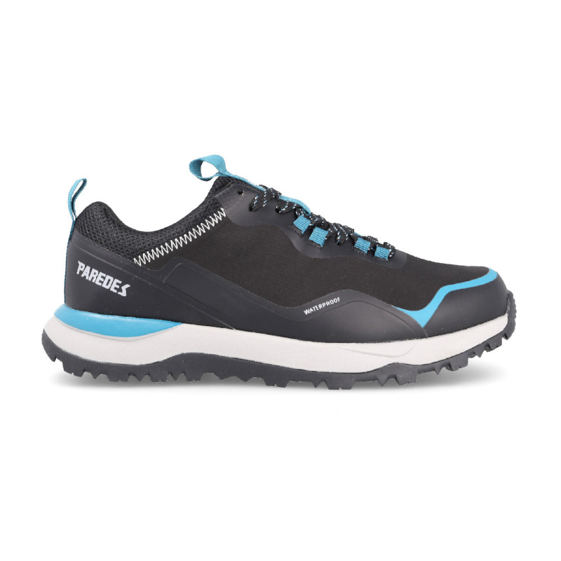 Men's trekking shoes perfect for going on a route to the mountains