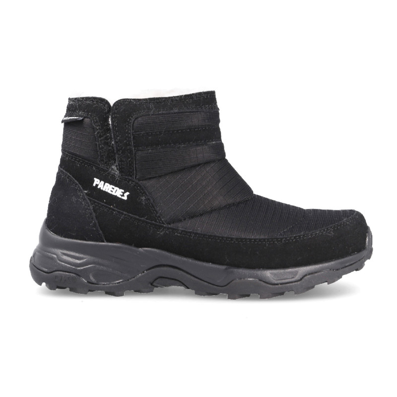 Travel boots for women perfect for walking and knowing every corner of your destination.