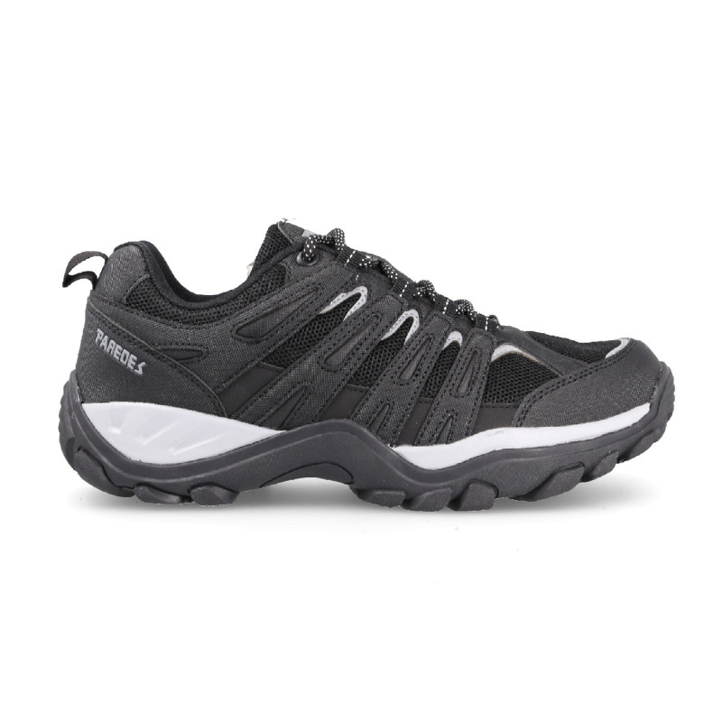 Men's hiking shoes with cushioning technology