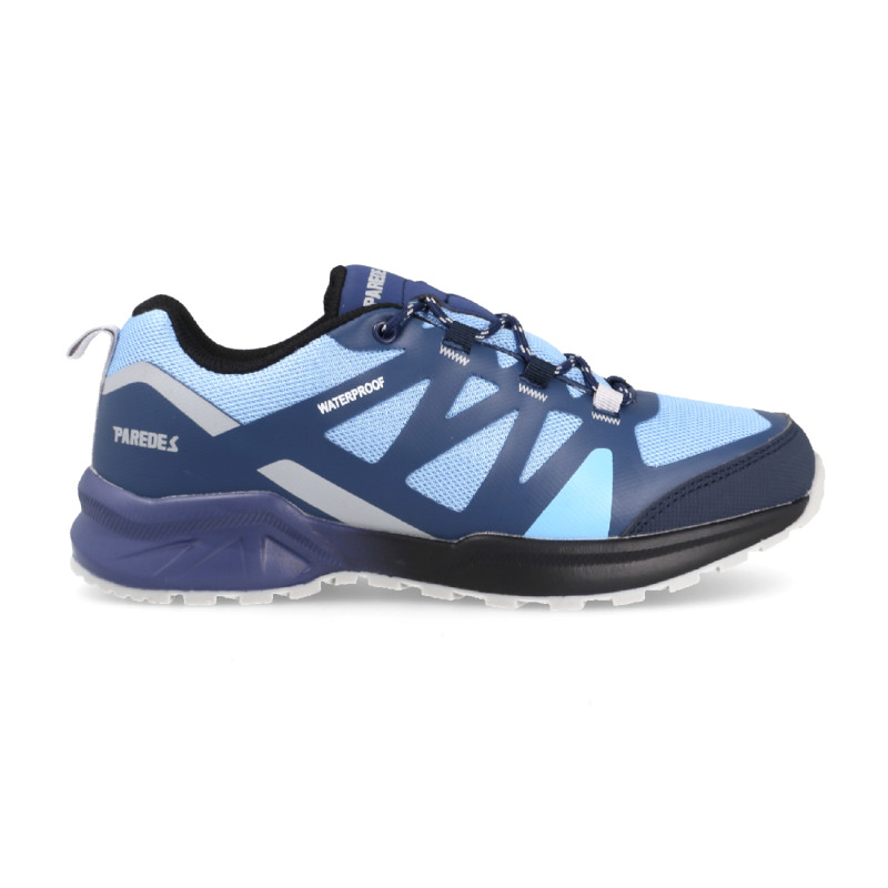 Modern and stylish trekking shoes for men in blue