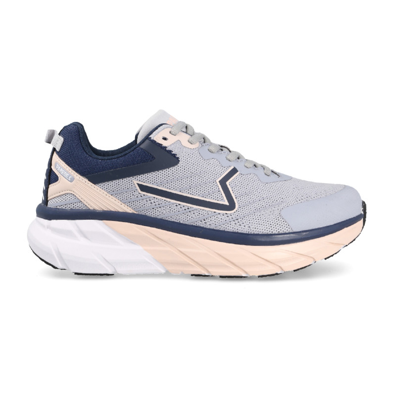 Women's fitness shoes in blue with non-slip sole