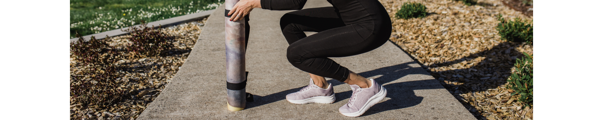 Buy Women's Sneakers - PAREDES