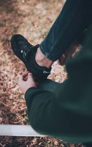La mejor postura para caminar bien Zapatillas Estrella Paredes