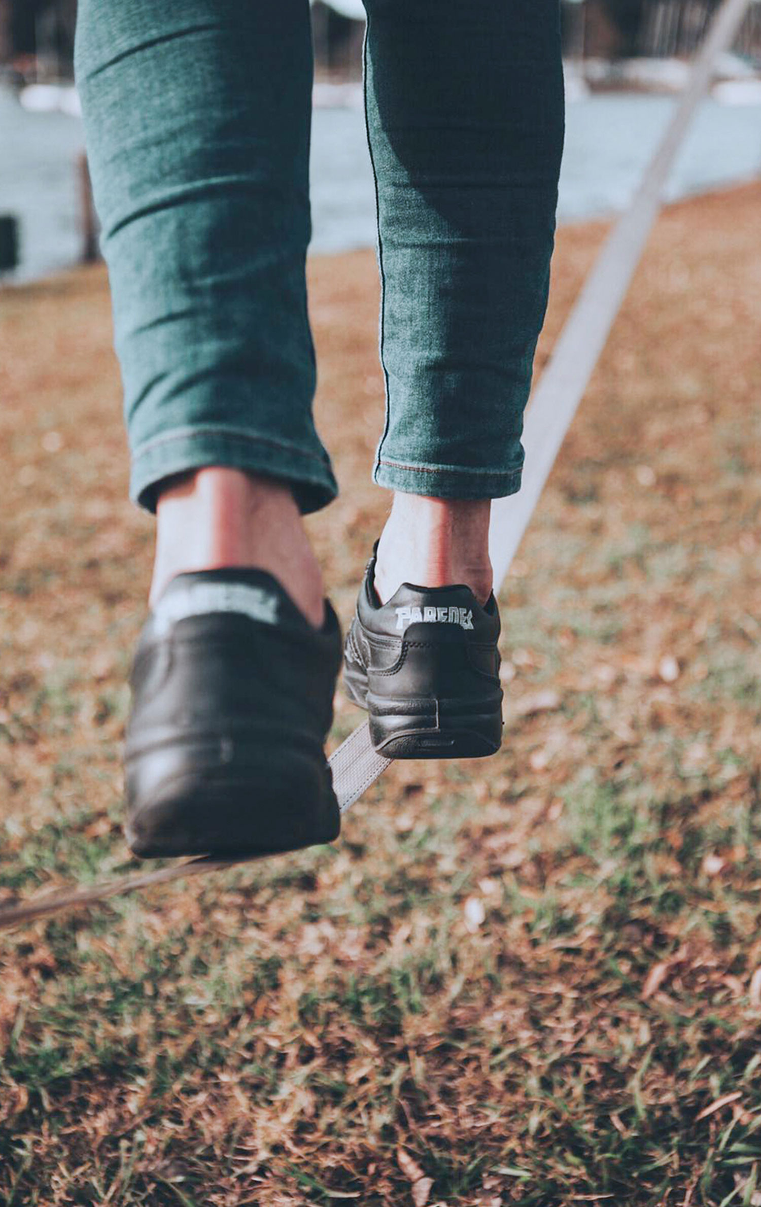 La mejor postura para caminar bien Zapatillas Estrella Paredes