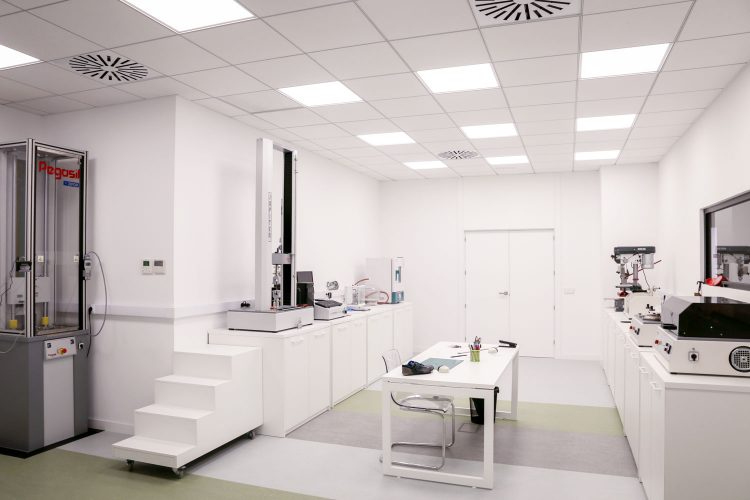 Laboratorio de calzado Paredes