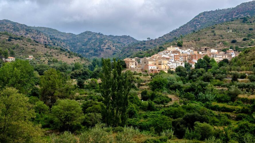 Pueblo Higueras descubriendo con Paredes